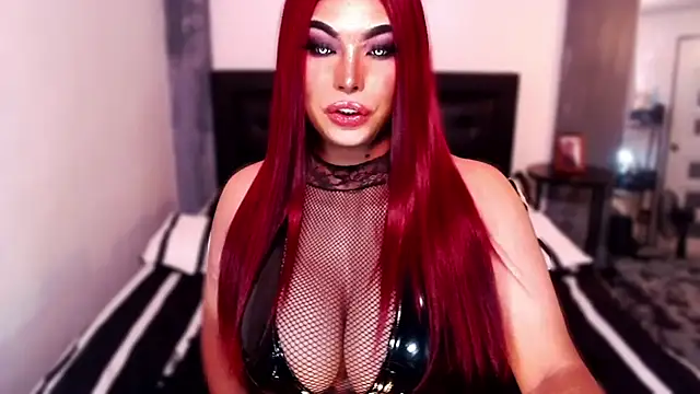 xTrixieMae online show from 10/08/25, 09:51