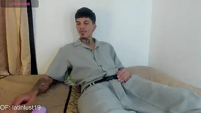 Snapshot of Savajelust chatting on 06/22/26, 05:32 Savajelust online show from 06/22/26, 05:32