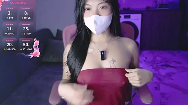 Snapshot of Phuong_Bee chatting on 02/02/26, 02:27 Phuong Bee online show from 02/02/26, 02:27