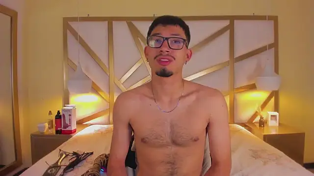 Jaxon Carter online show from 04/12/26, 02:16