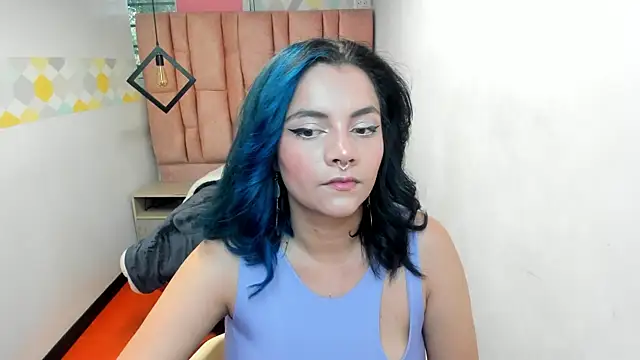 Snapshot of Kiara_Cruz__ chatting on 10/04/25, 08:07 Kiara Cruz online show from 10/04/25, 08:07