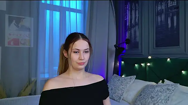 Sofii Ly online show from 11/17/25, 06:19