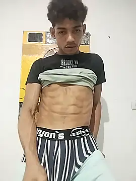 Brayanellatino online show from 03/27/26, 01:11