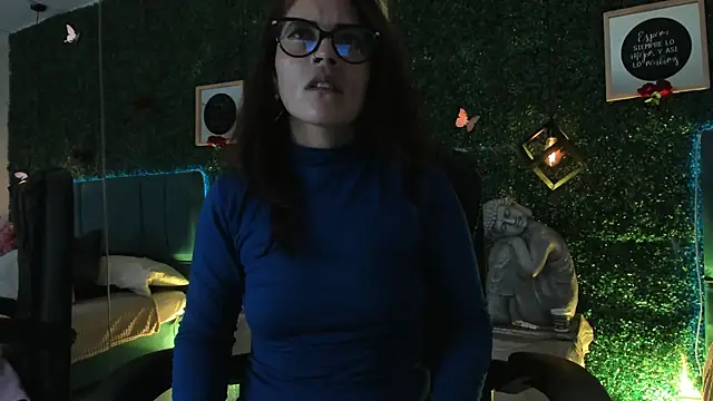 Linagh  online show from 04/24/26, 11:23