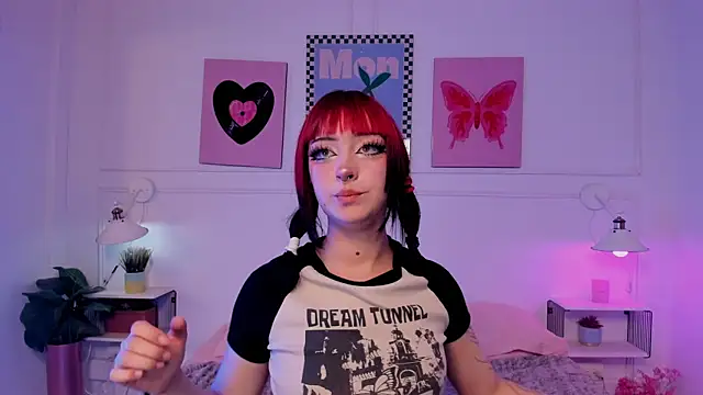 Zoe Lynch  online show from 04/22/26, 11:34