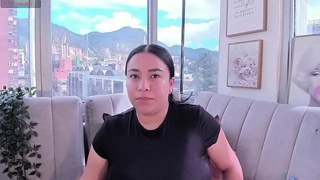 Zoey thompson online show from 10/07/25, 07:55