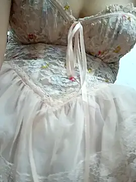 Thuylinh86 online show from 09/22/25, 05:09