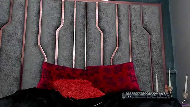 SienaFacchini online show from 11/15/25, 01:03