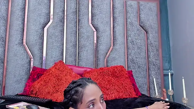 SienaFacchini online show from 12/13/25, 07:53