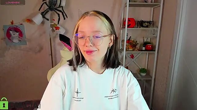 R0cket bunny online show from 11/07/25, 01:05