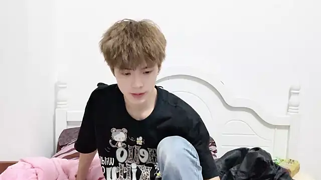 linger2563 online show from 10/11/25, 02:37