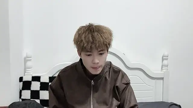 linger2563 online show from 11/04/25, 03:00