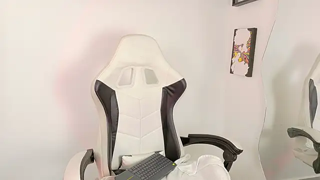 sara queen10 online show from 03/26/26, 07:08