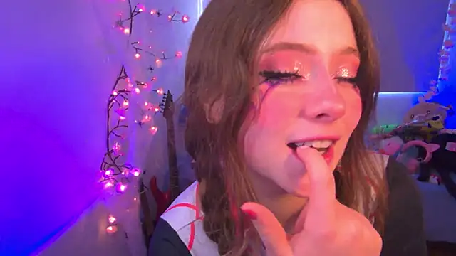 Lil bela online show from 12/03/25, 11:52