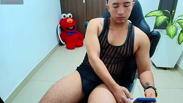 sebastian oconnor77 online show from 09/19/25, 12:50