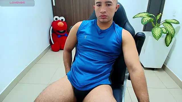 sebastian oconnor77 online show from 10/10/25, 12:37