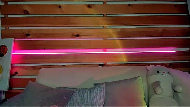 Snapshot of Lori_Williams chatting on 10/07/25, 01:03 Lori Williams online show from 10/07/25, 01:03