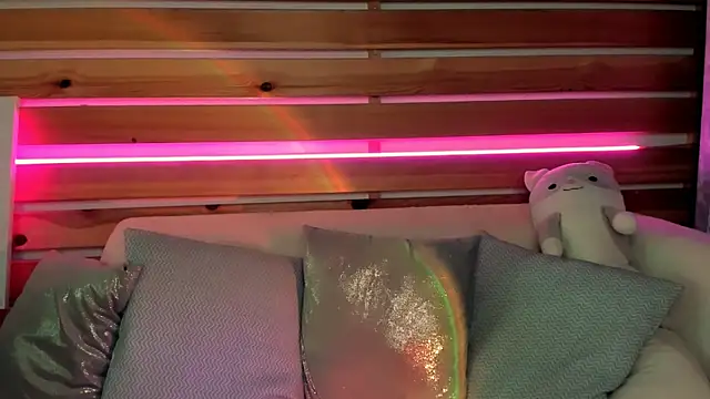 Snapshot of Lori_Williams chatting on 10/22/25, 01:06 Lori Williams online show from 10/22/25, 01:06