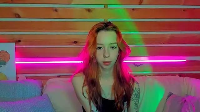 Lori Williams online show from 12/17/25, 01:11