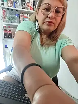 AlexxiaaMat online show from 11/29/25, 11:02