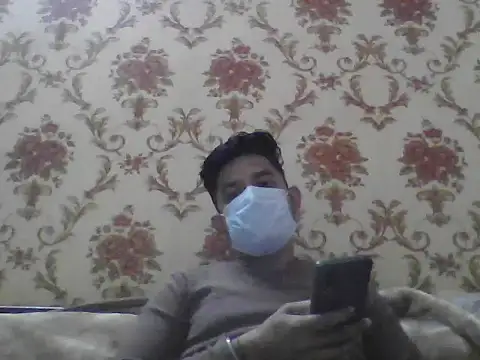 Snapshot of NIVAN_7251 chatting on 11/17/25, 09:04 NIVAN 7251 online show from 11/17/25, 09:04