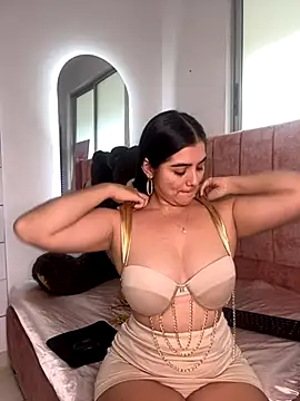 salomecute21 online show from 10/31/25, 11:55