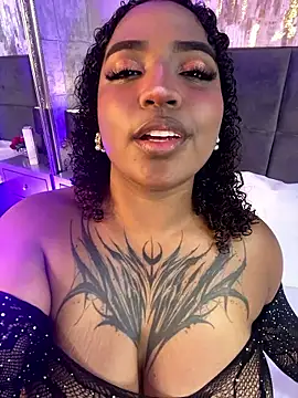 Cristal-Jonnes online show from 01/16/26, 03:43