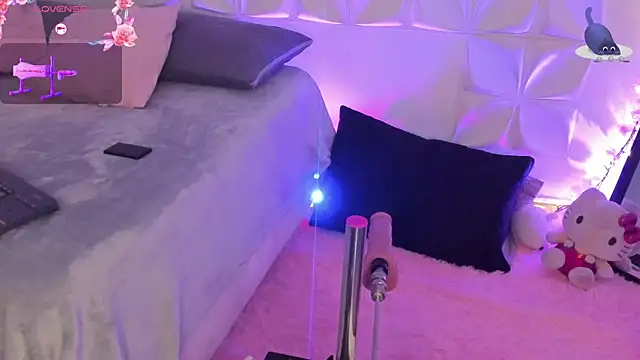 JuliethMoss online show from 11/29/25, 08:45