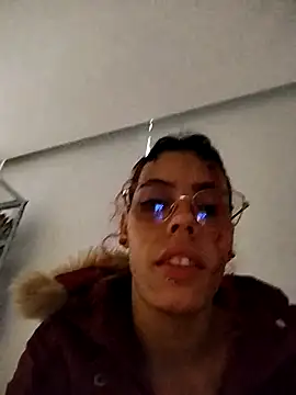 Pamelamiler   online show from 12/05/25, 11:30