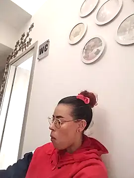 Pamelamiler   online show from 04/13/26, 10:59