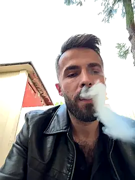 S-kt-et online show from 10/25/25, 02:13