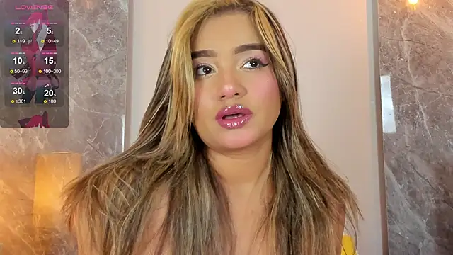 Emma hunter  online show from 11/19/25, 03:50