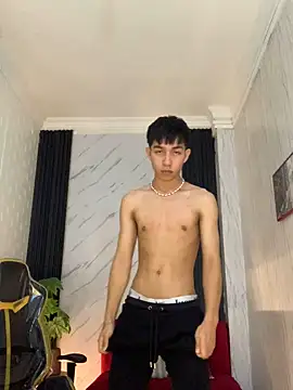 Snapshot of seb_2-007- chatting on 11/10/25, 01:26 seb 2-007- online show from 11/10/25, 01:26