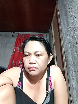 Everleigh mom online show from 09/17/25, 07:48