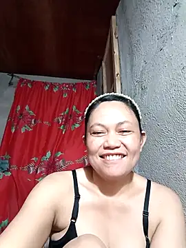 Everleigh mom online show from 09/28/25, 07:58