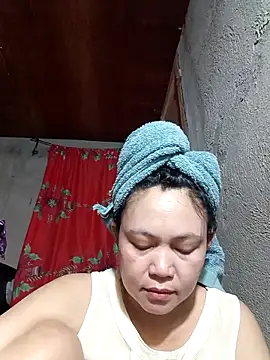 Everleigh mom online show from 10/03/25, 02:30