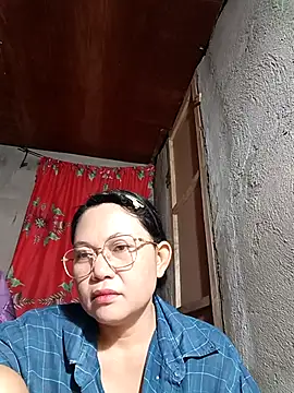 Everleigh mom online show from 10/15/25, 10:15