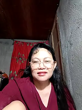 Everleigh mom online show from 11/17/25, 07:52