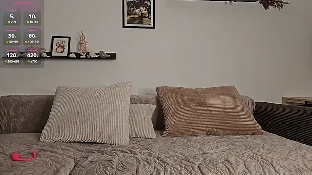 HotFrictions online show from 10/06/25, 03:48