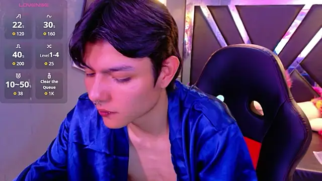 Snapshot of alandelrey57 chatting on 01/05/26, 10:02 alandelrey57 online show from 01/05/26, 10:02