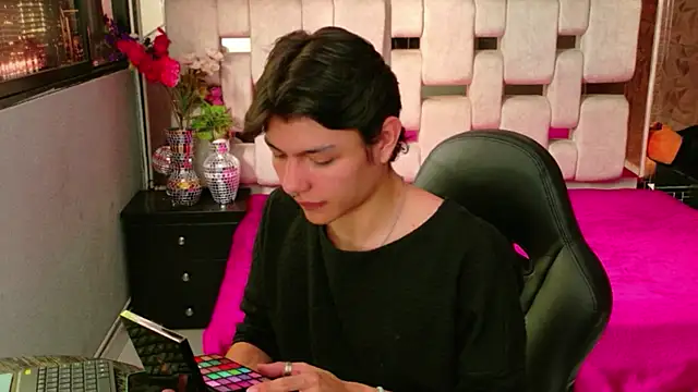 Snapshot of alandelrey57 chatting on 02/12/26, 02:45 alandelrey57 online show from 02/12/26, 02:45