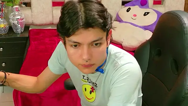 Snapshot of alandelrey57 chatting on 02/13/26, 08:05 alandelrey57 online show from 02/13/26, 08:05