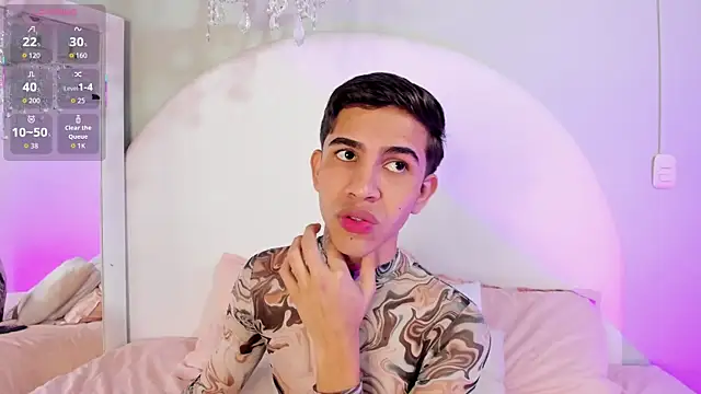 JoshuaSanzz online show from 10/24/25, 03:36