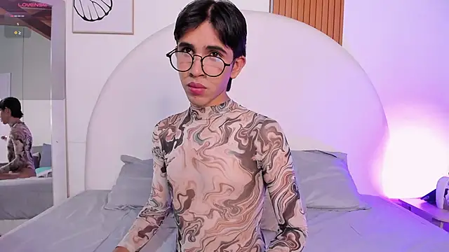 JoshuaSanzz online show from 03/18/26, 04:26