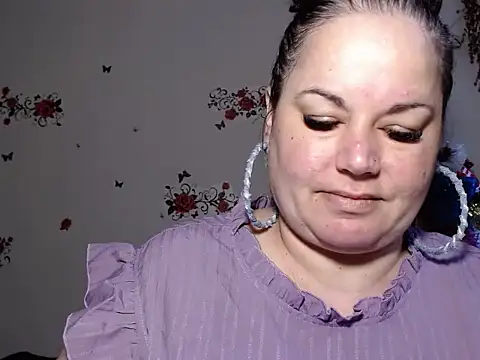 Snapshot of andreea2011 chatting on 09/26/25, 06:28 andreea2011 online show from 09/26/25, 06:28