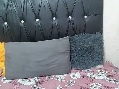 Lsnickykhanyile online show from 11/10/25, 09:25