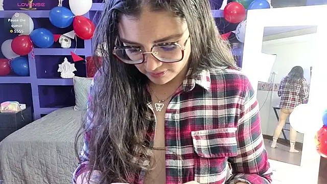 Snapshot of iam_sammy_01 chatting on 07/08/26, 12:20 iam sammy 01 online show from 07/08/26, 12:20