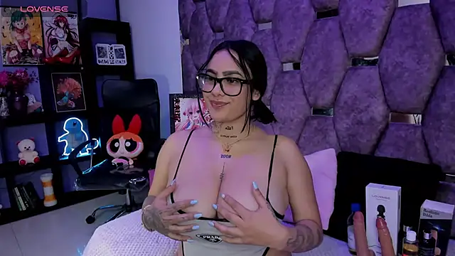 nikky latin online show from 05/09/26, 03:56