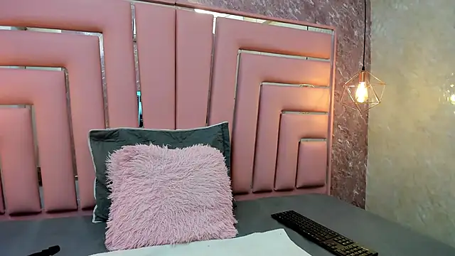 ALYANNA HOT  online show from 01/09/26, 11:57