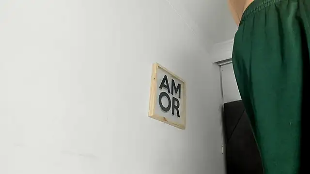 Snapshot of andrew_colleman chatting on 10/06/25, 07:17 andrew colleman online show from 10/06/25, 07:17